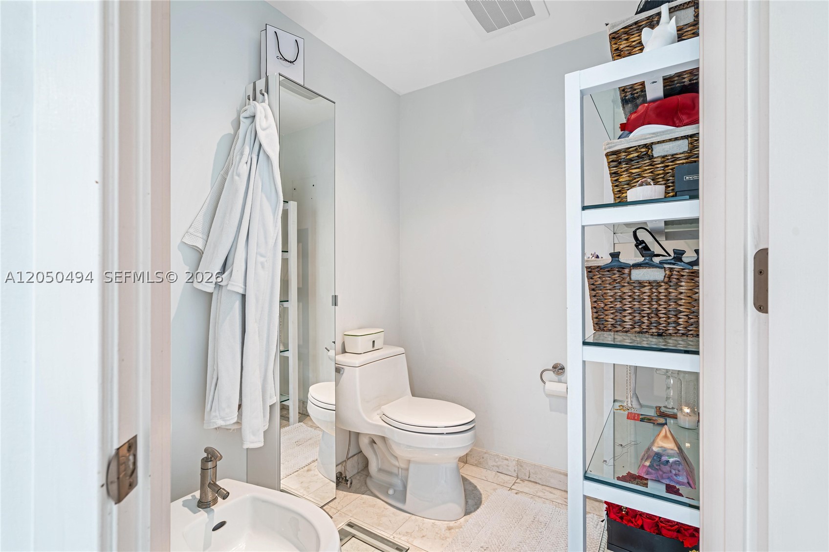 1331 Brickell Bay Dr #1611, Miami FL 33131