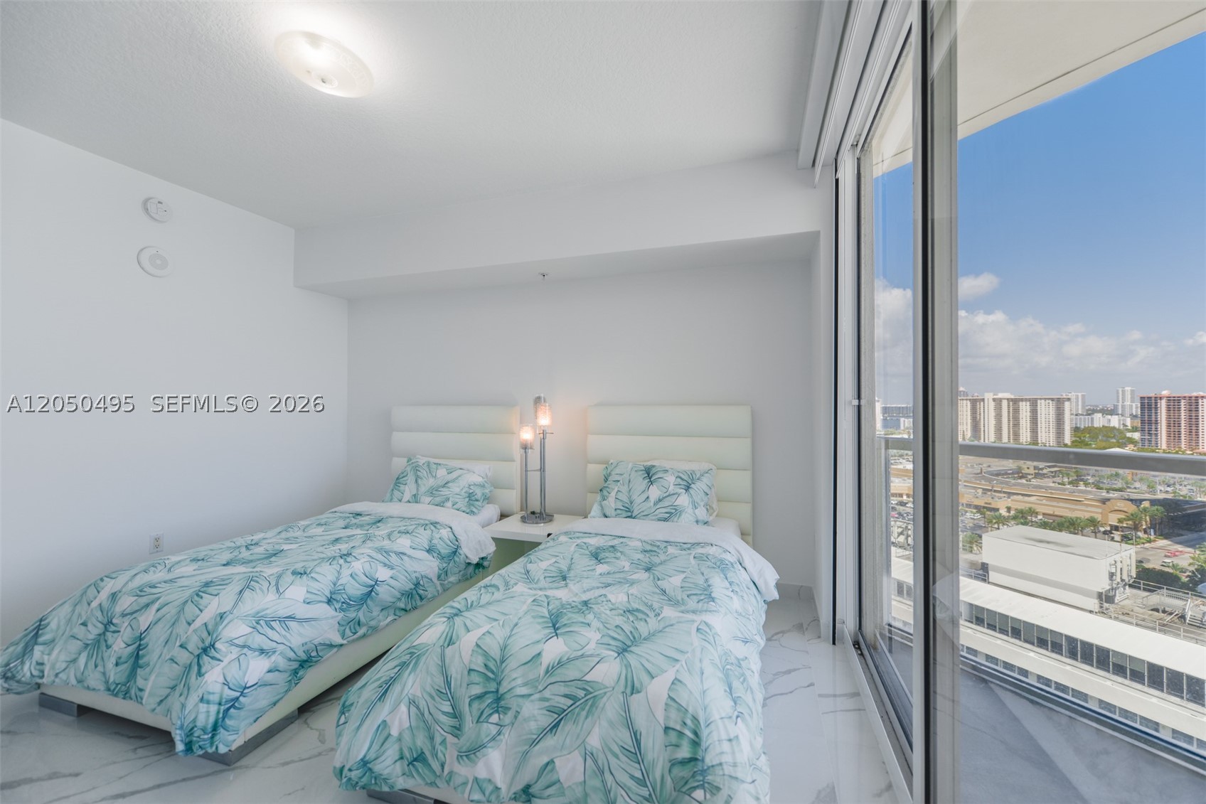 16699 Collins Ave #2004, Sunny Isles Beach FL 33160