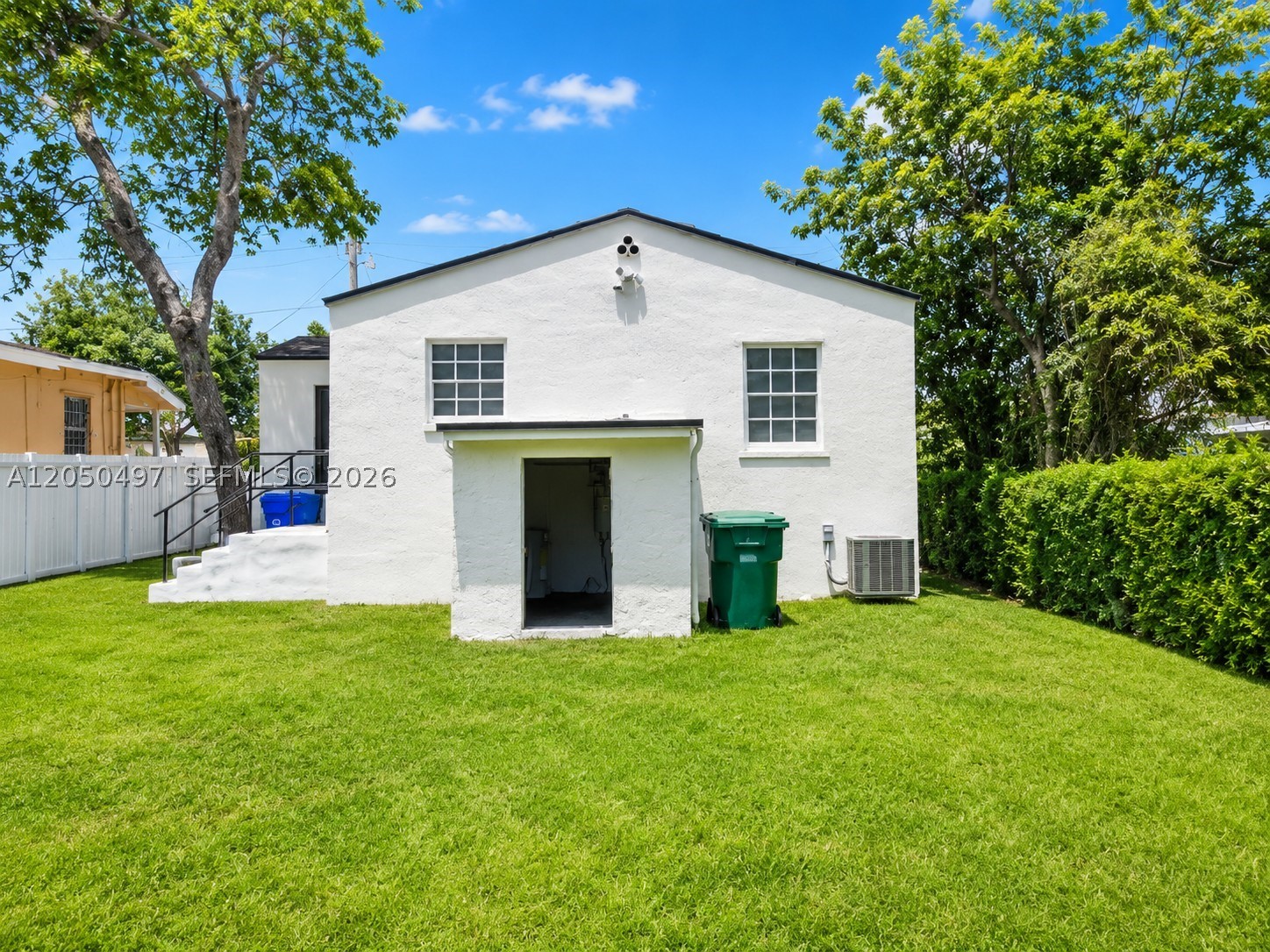 1114 NW 59th St, Miami FL 33127
