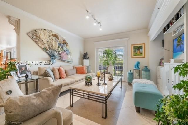 1400 Salzedo St #305, Coral Gables FL 33134
