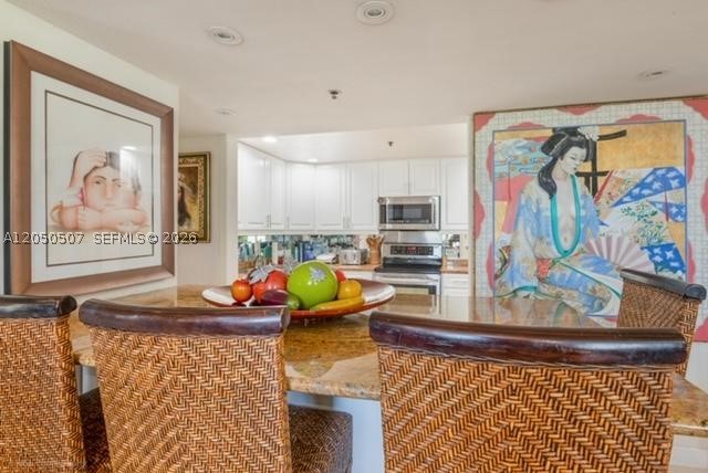 1400 Salzedo St #305, Coral Gables FL 33134