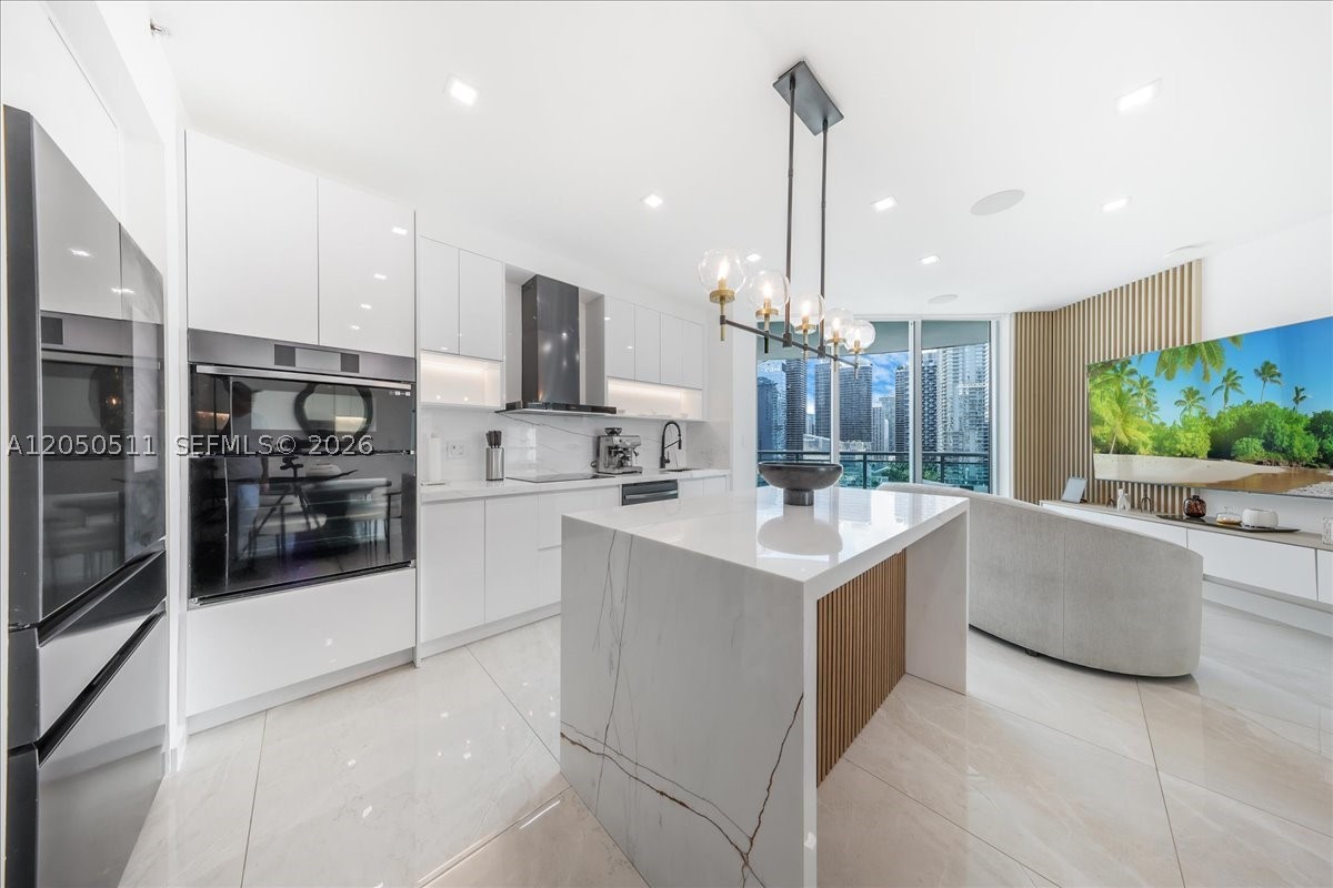 350 S Miami Ave #2314, Miami FL 33130