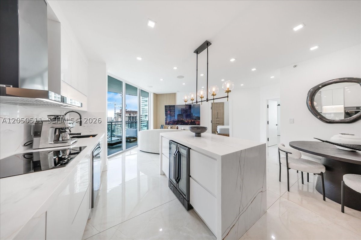 350 S Miami Ave #2314, Miami FL 33130