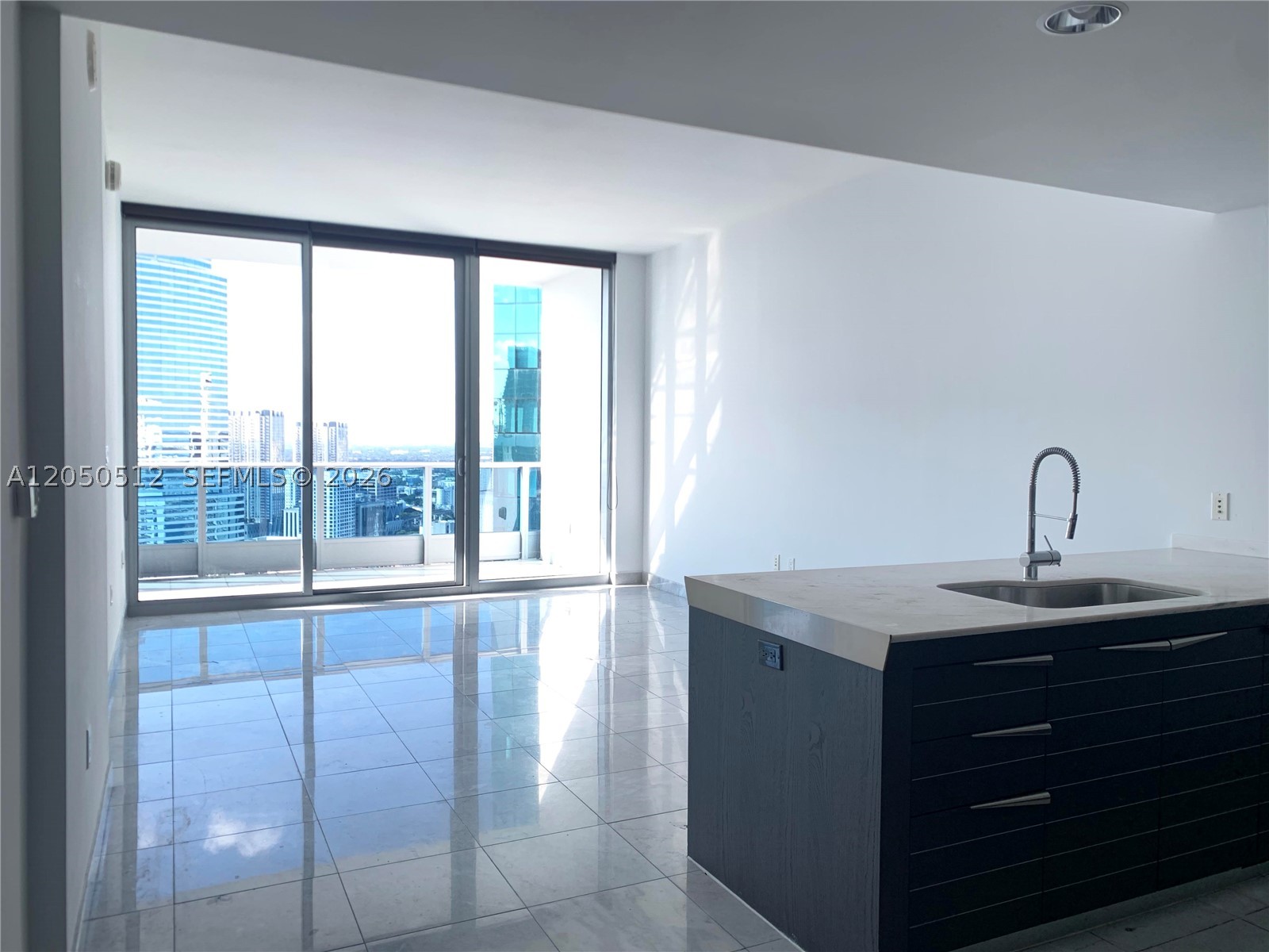 200 Biscayne Boulevard Way #4412, Miami FL 33131