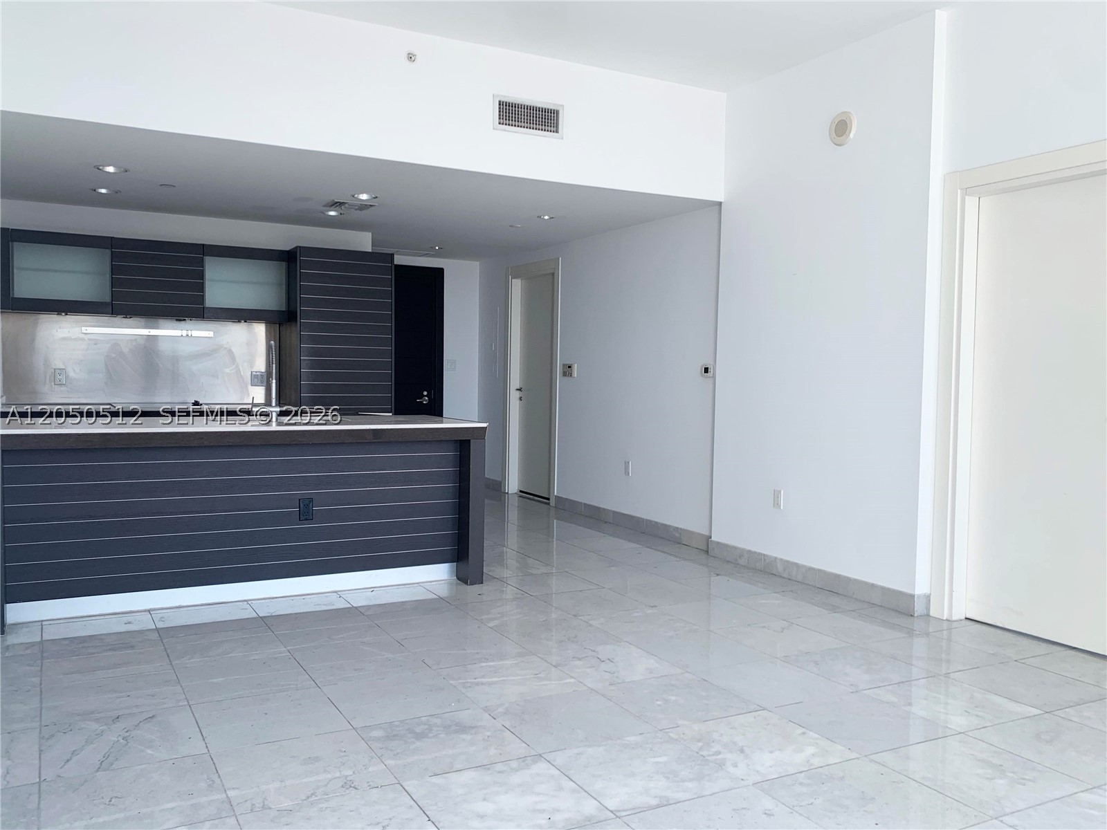 200 Biscayne Boulevard Way #4412, Miami FL 33131
