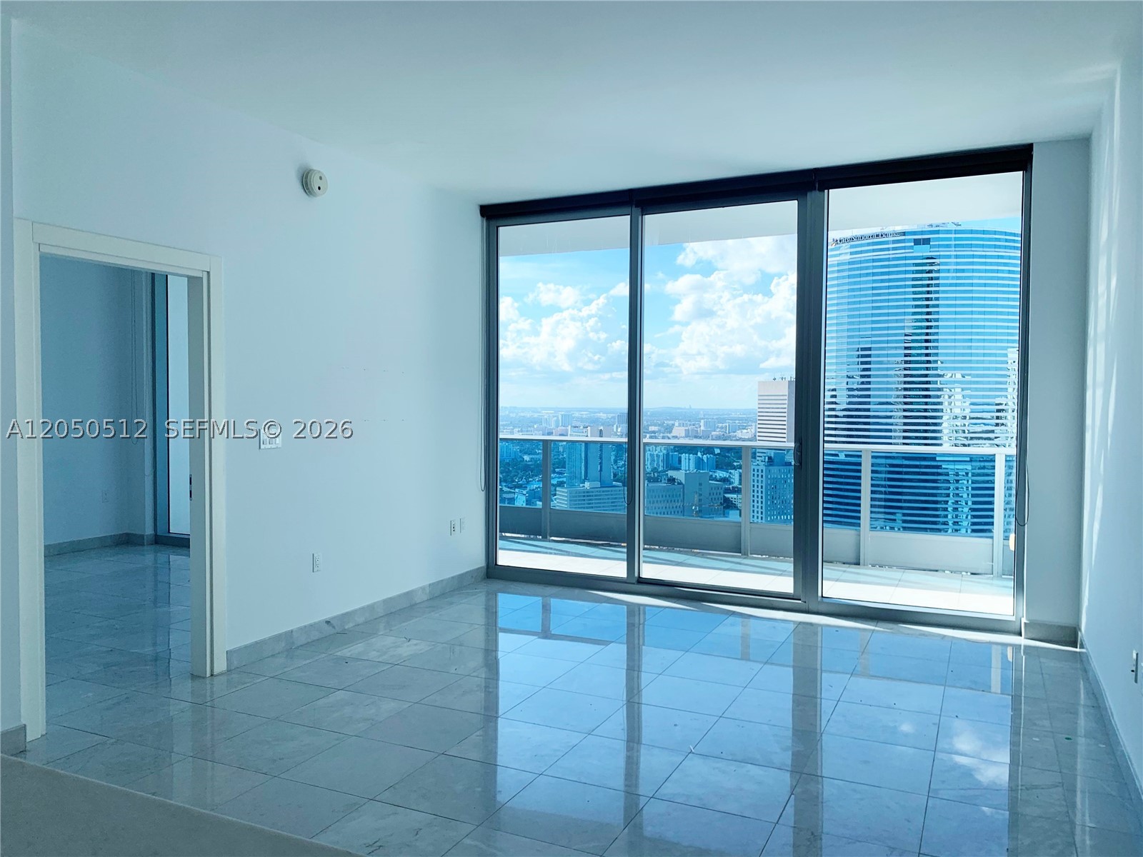 200 Biscayne Boulevard Way #4412, Miami FL 33131