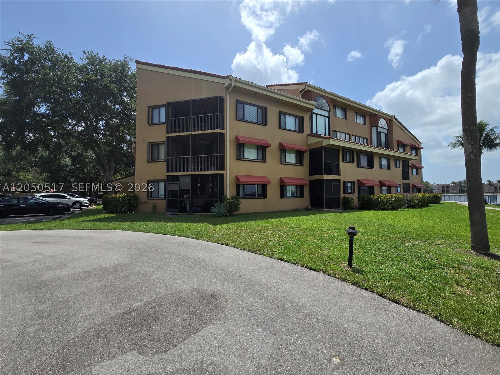 15545 N Miami Lakeway N #211, Miami Lakes FL 33014