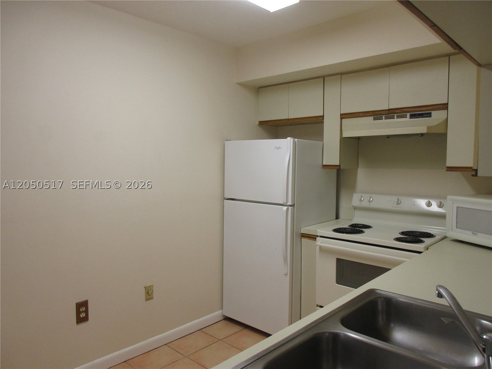 15545 N Miami Lakeway N #211, Miami Lakes FL 33014