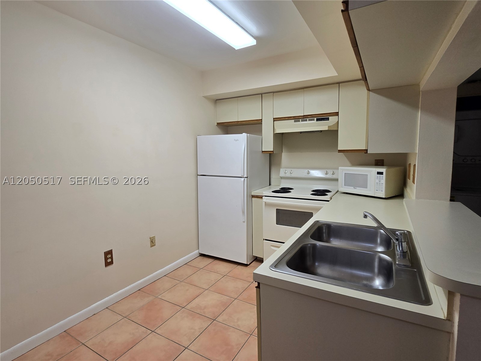 15545 N Miami Lakeway N #211, Miami Lakes FL 33014