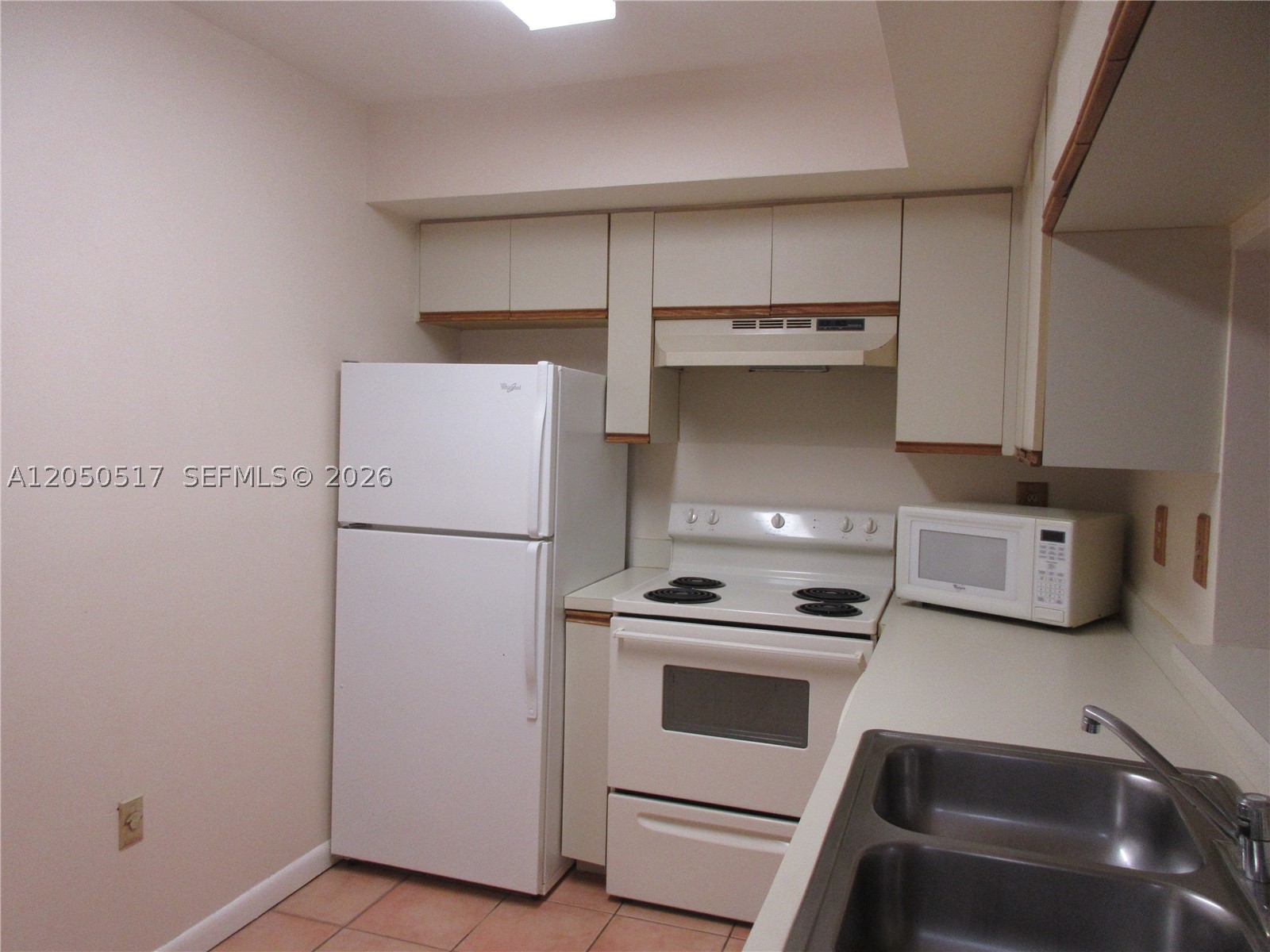 15545 N Miami Lakeway N #211, Miami Lakes FL 33014