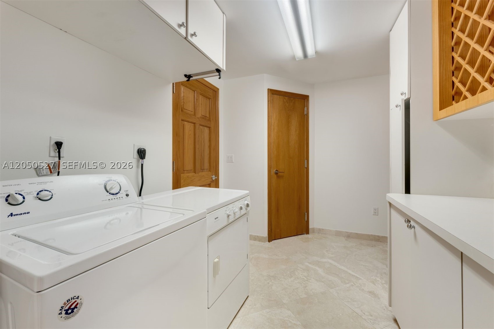 785 Crandon Blvd #1401, Key Biscayne FL 33149