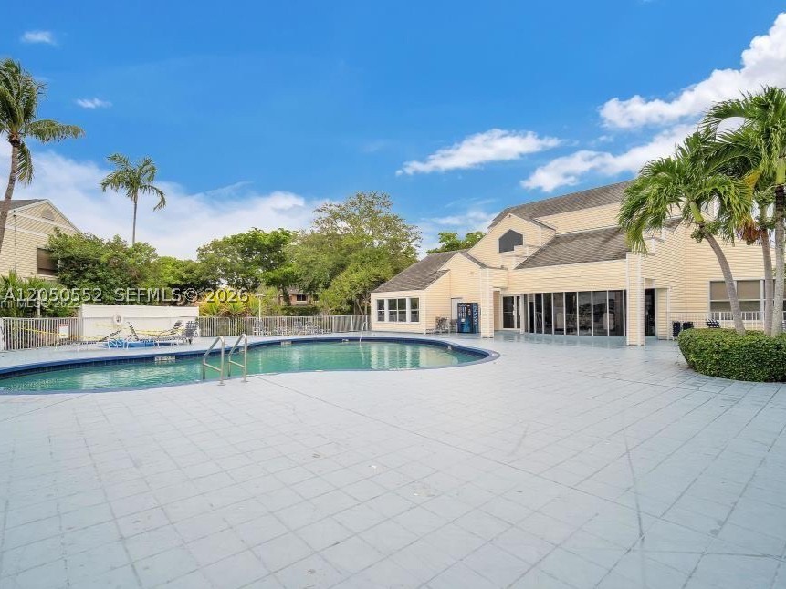 3461 NW 44th St #102, Oakland Park FL 33309
