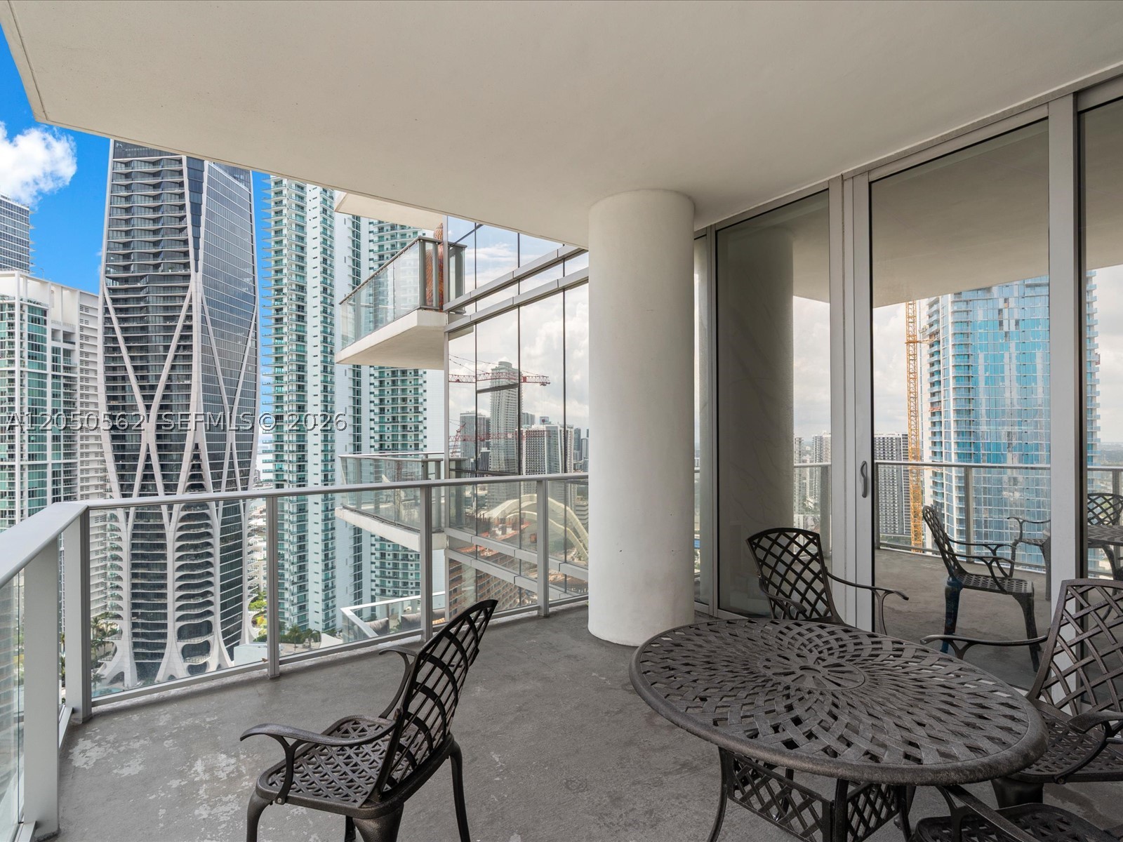 851 NE 1st Ave #3000, Miami FL 33132