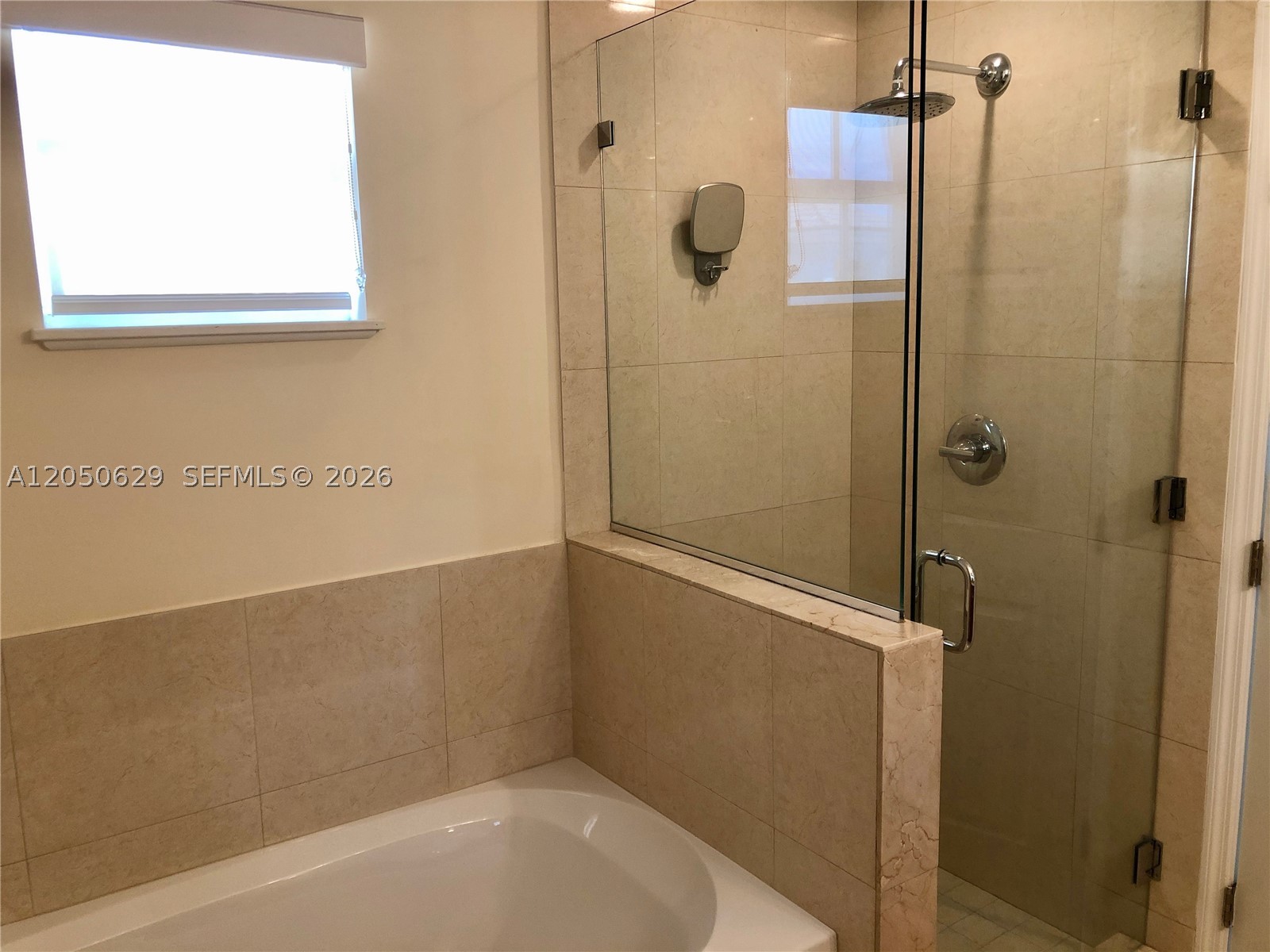 18451 NE 27th Pl, Aventura FL 33160