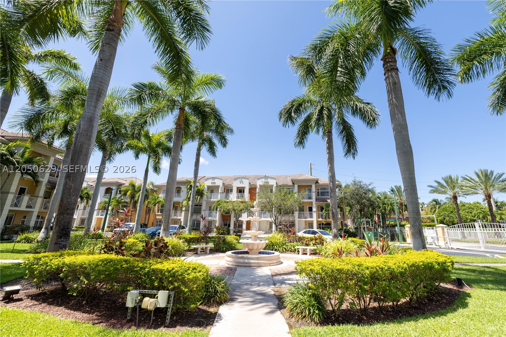 18451 NE 27th Pl, Aventura FL 33160
