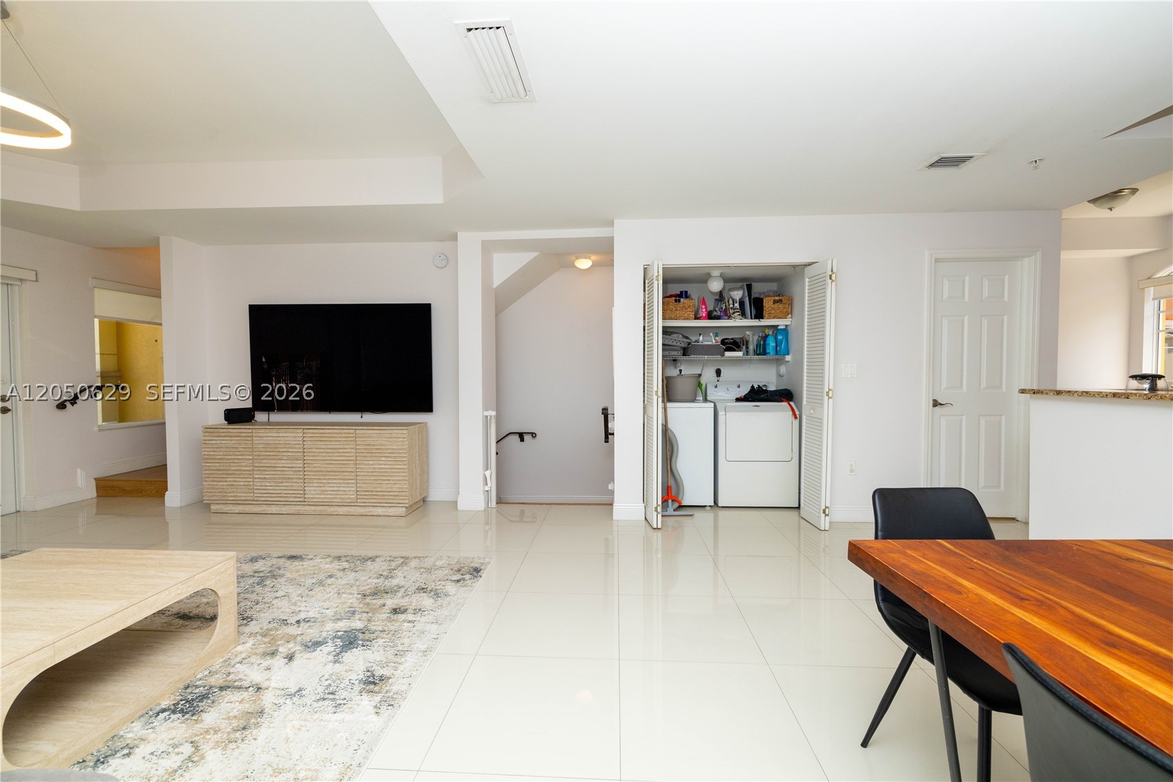 18451 NE 27th Pl, Aventura FL 33160