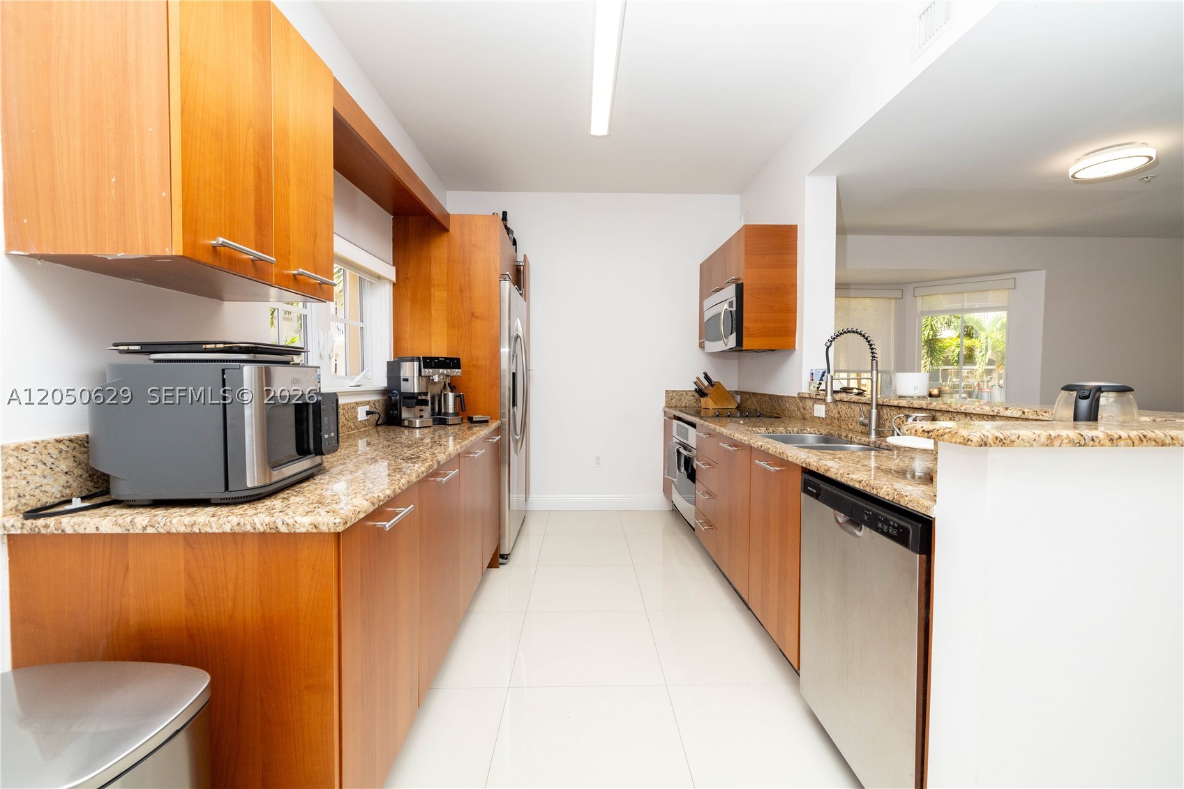 18451 NE 27th Pl, Aventura FL 33160