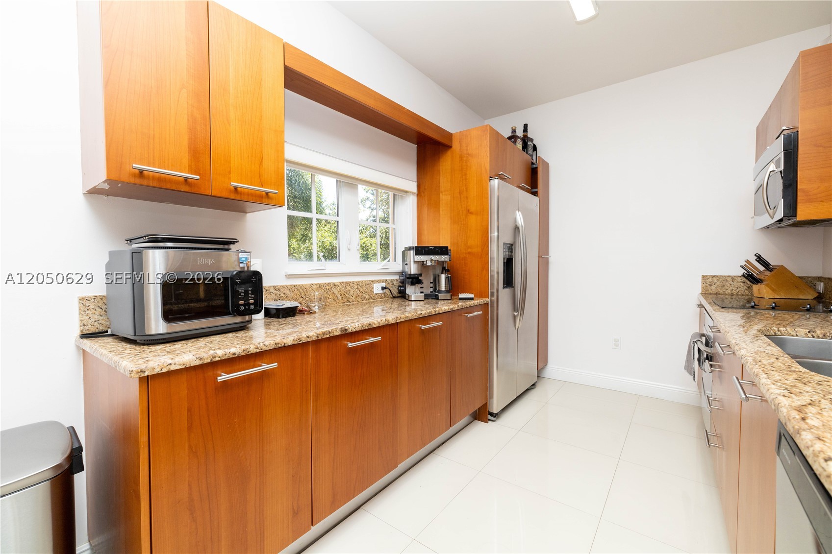 18451 NE 27th Pl, Aventura FL 33160
