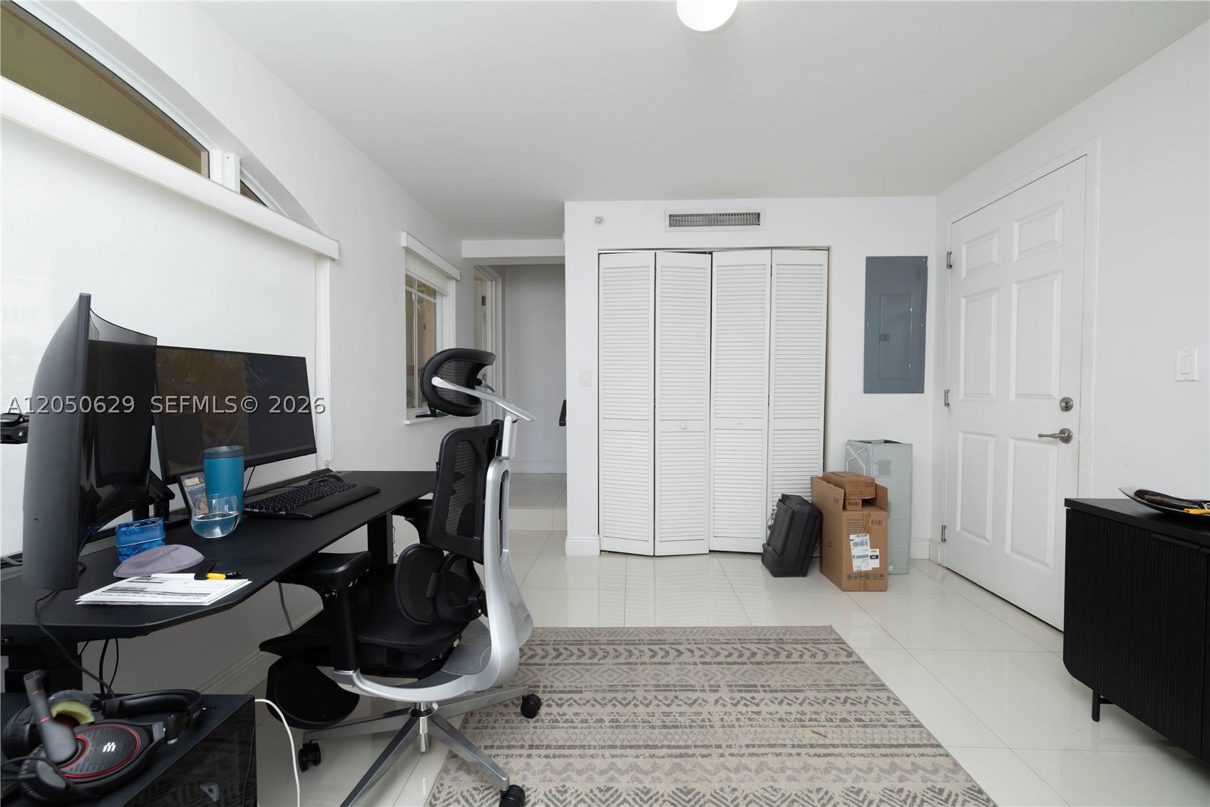 18451 NE 27th Pl, Aventura FL 33160