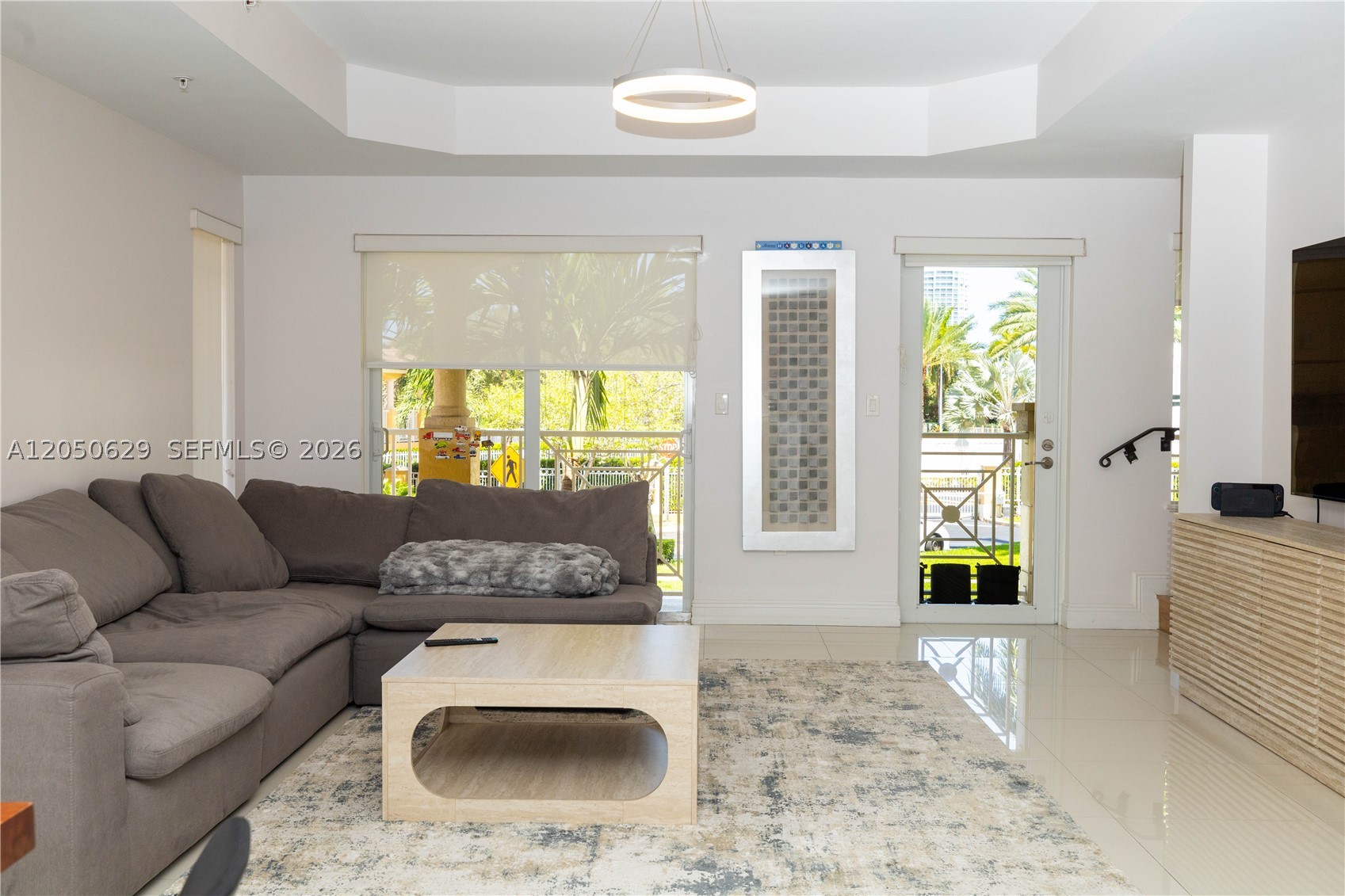 18451 NE 27th Pl, Aventura FL 33160