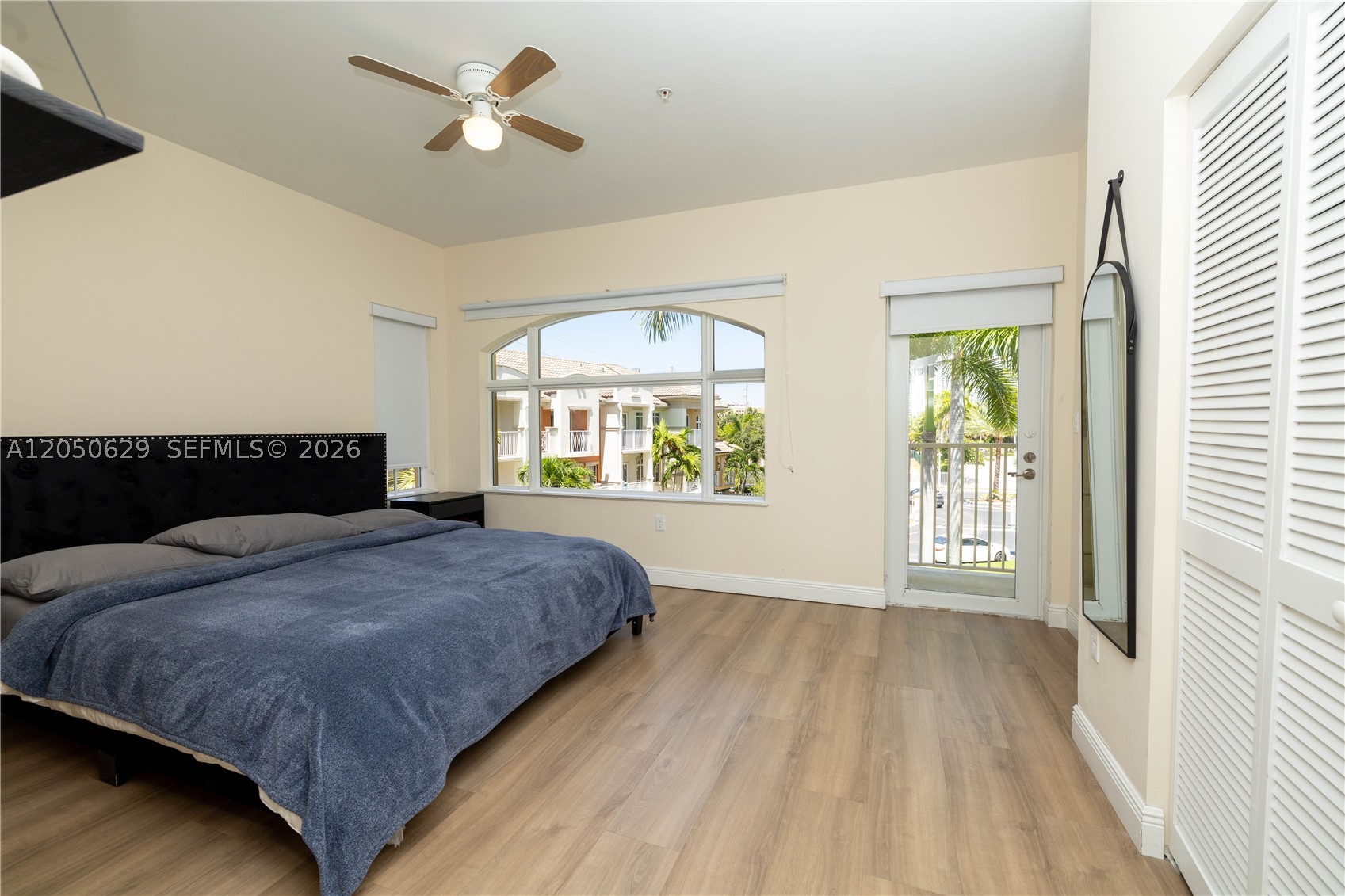 18451 NE 27th Pl, Aventura FL 33160