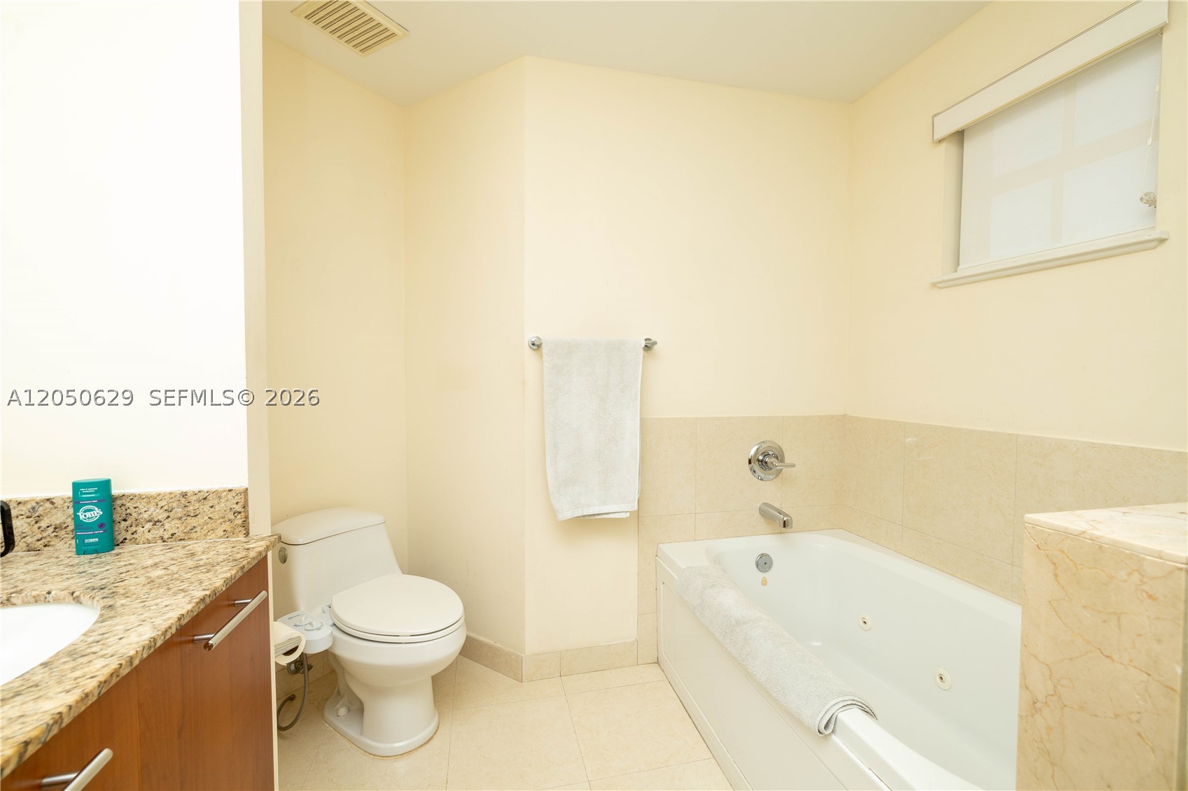 18451 NE 27th Pl, Aventura FL 33160