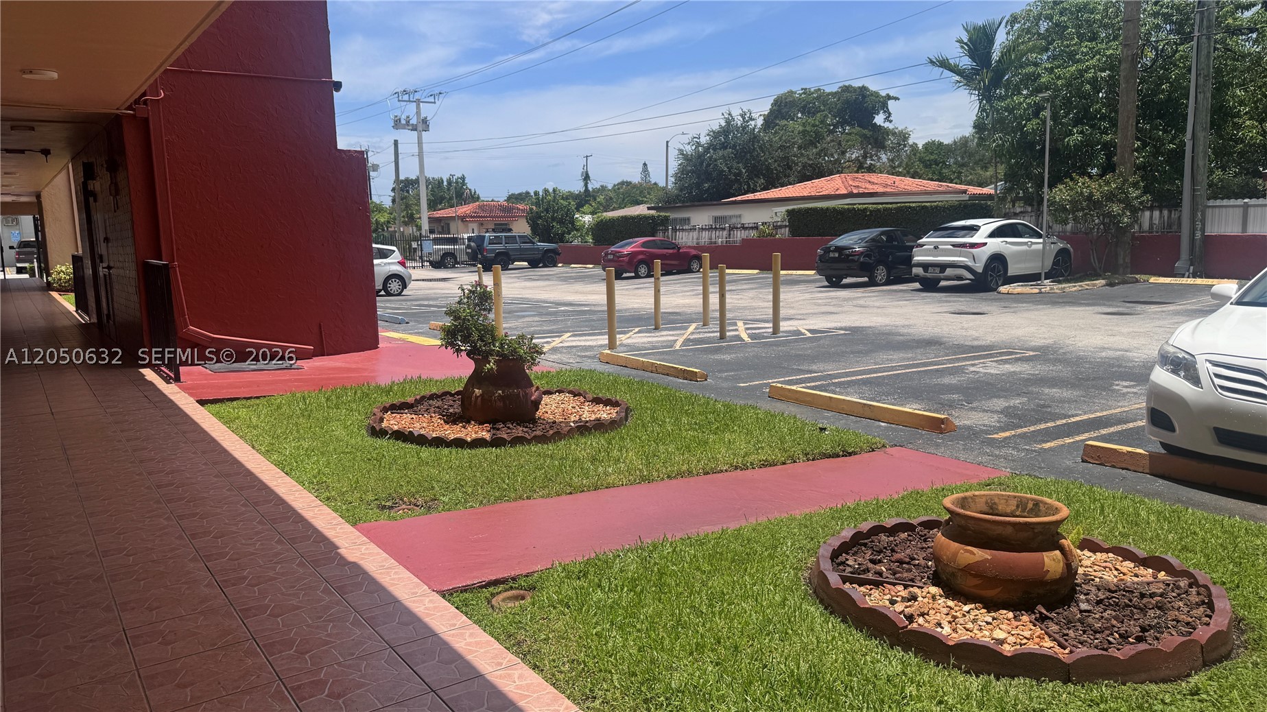 6090 W Flagler St #107, Miami FL 33144
