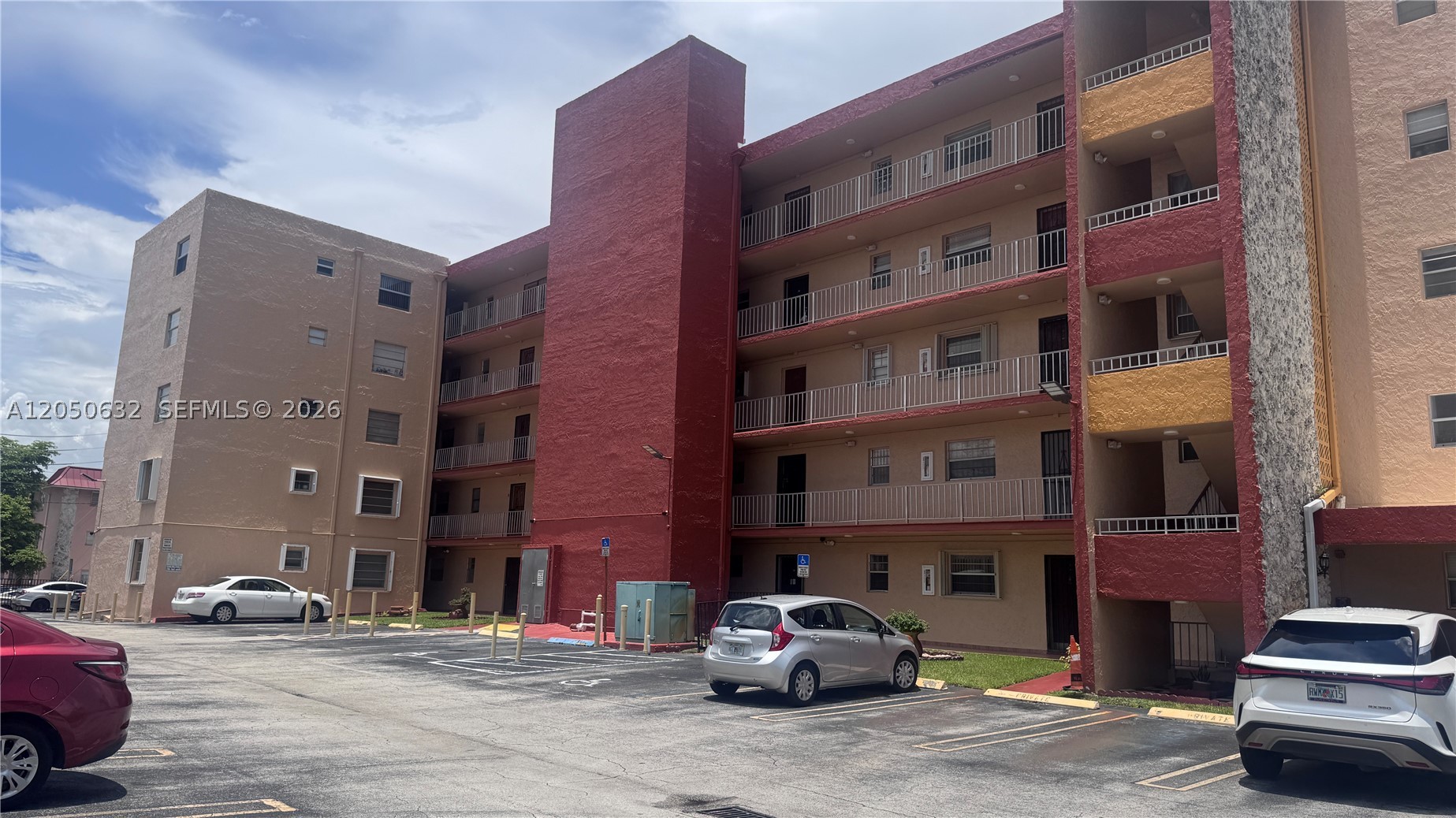 6090 W Flagler St #107, Miami FL 33144
