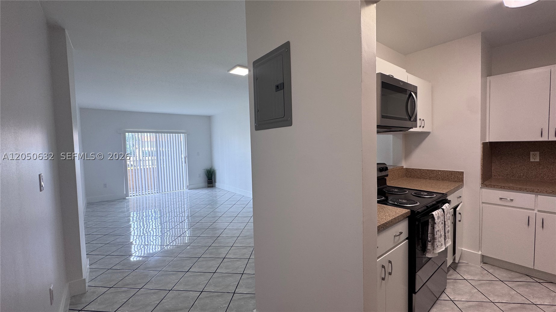 6090 W Flagler St #107, Miami FL 33144