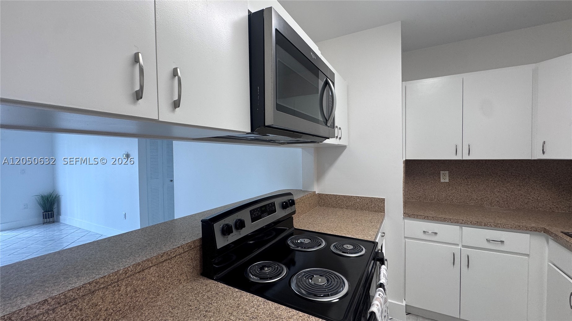 6090 W Flagler St #107, Miami FL 33144