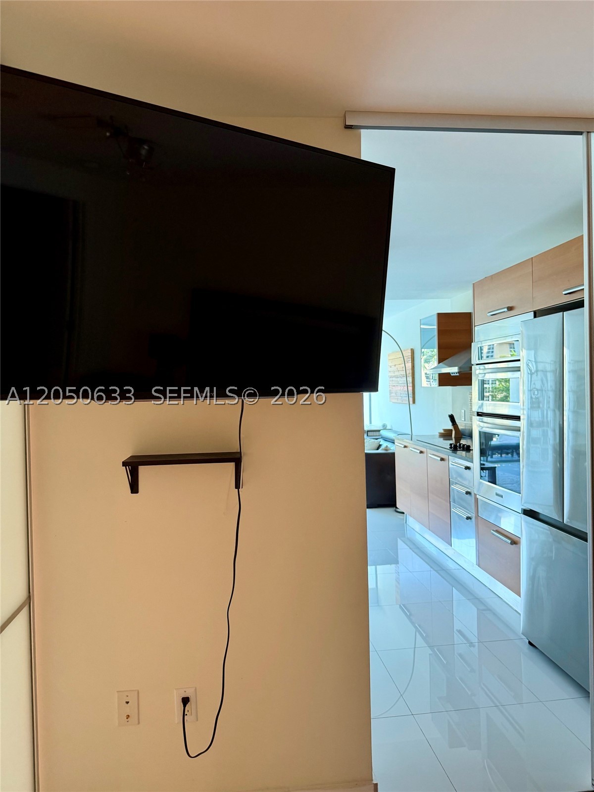 2950 NE 188th St #216, Aventura FL 33180