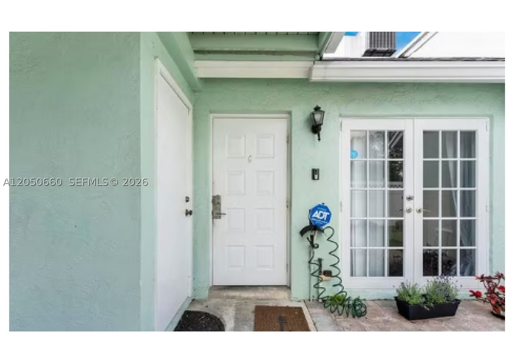 9234 SW 5th St #B, Boca Raton FL 33428