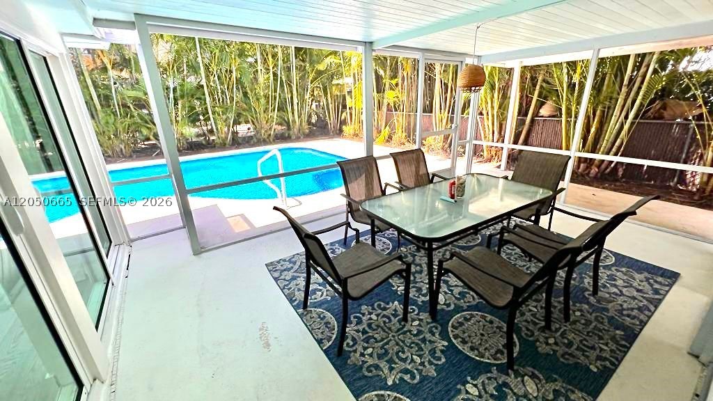 262 Bombay Ave, Lauderdale By The Sea FL 33308