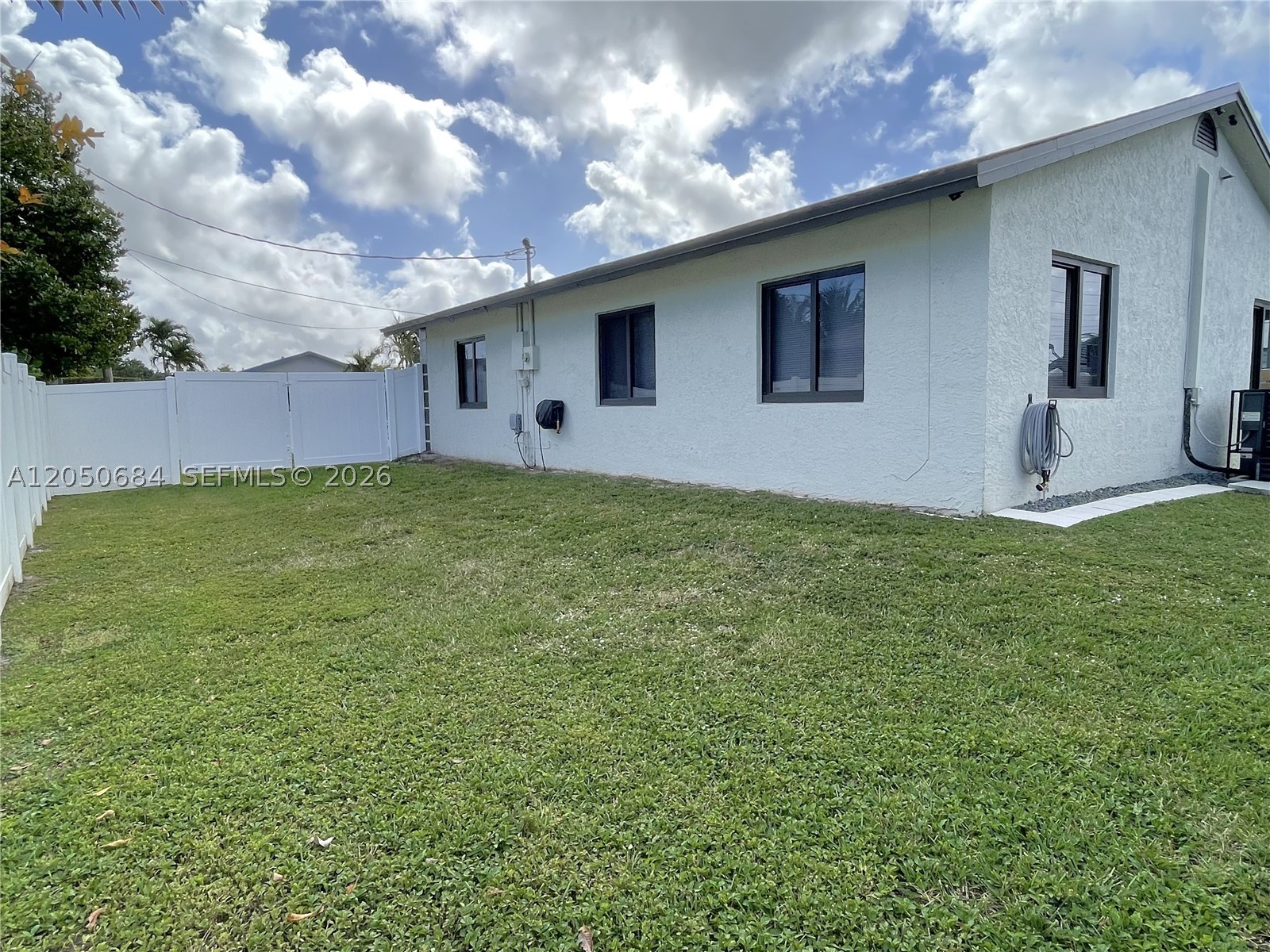 1370 NW 3rd St #., Dania Beach FL 33004