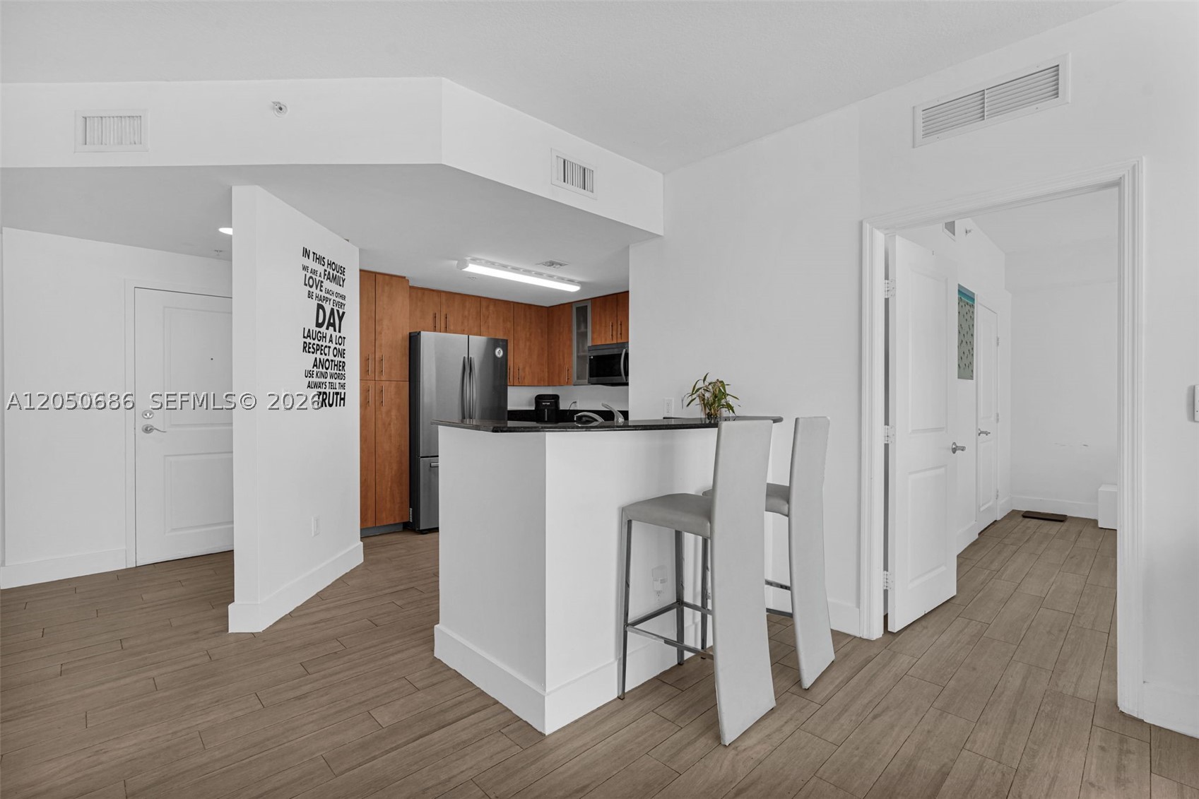7900 Harbor Island Dr #610, North Bay Village FL 33141