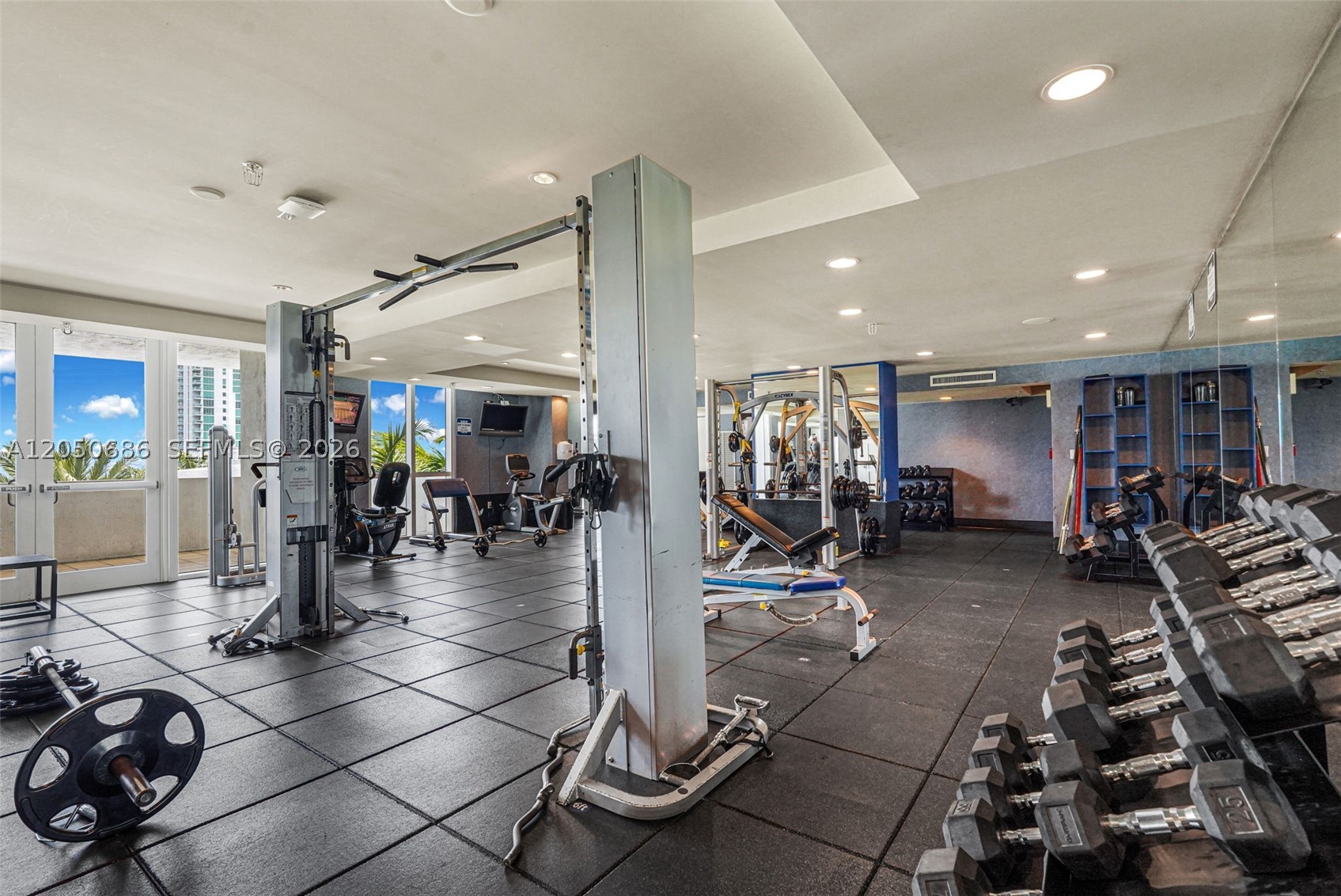 7900 Harbor Island Dr #610, North Bay Village FL 33141
