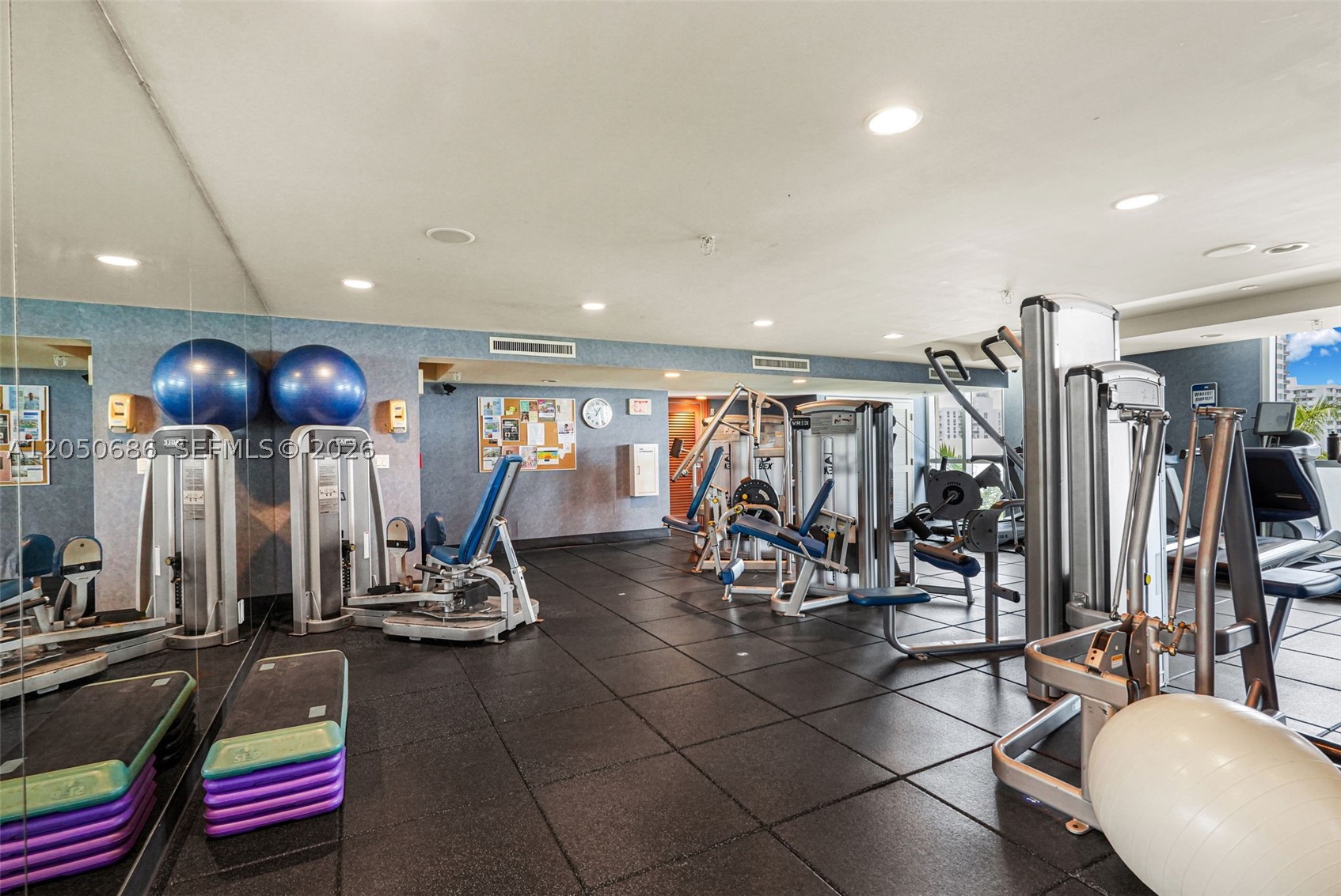 7900 Harbor Island Dr #610, North Bay Village FL 33141