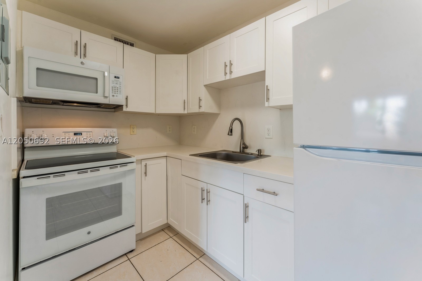 11005 SW 1st St #203, Sweetwater FL 33174