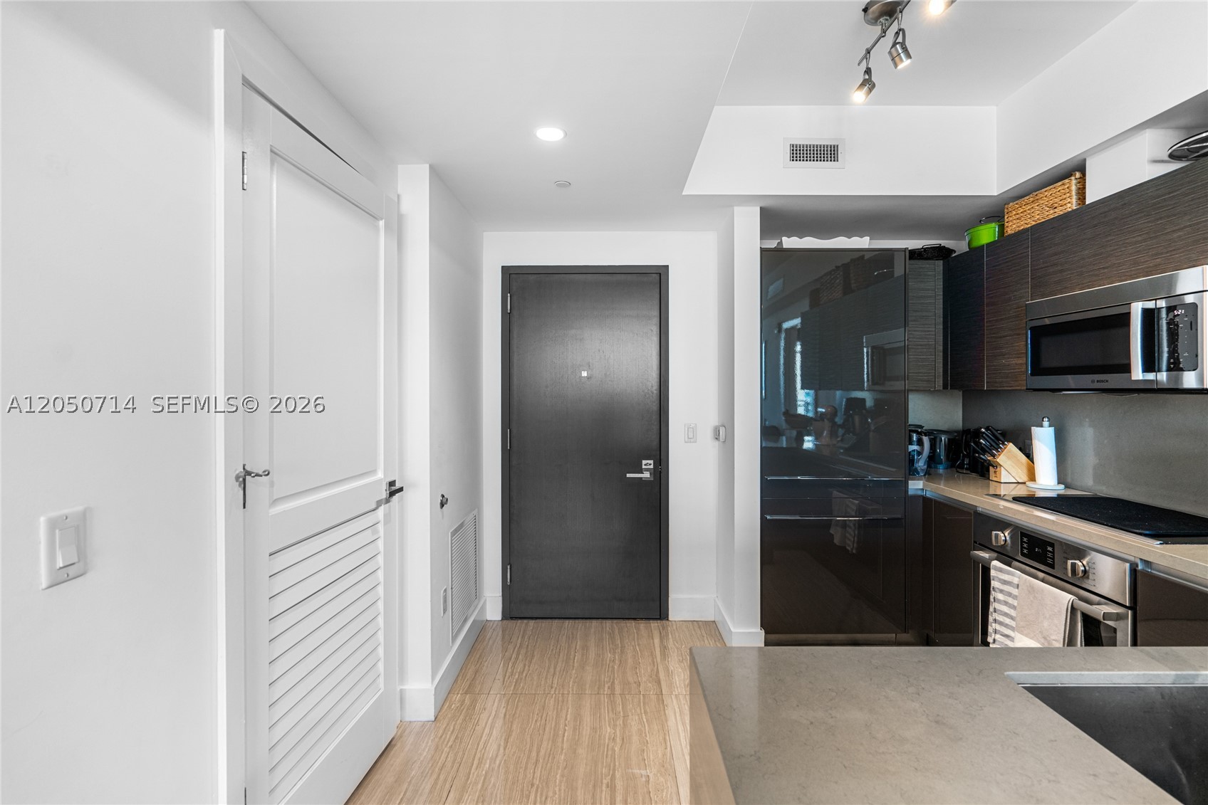 1080 Brickell Ave #4102, Miami FL 33131