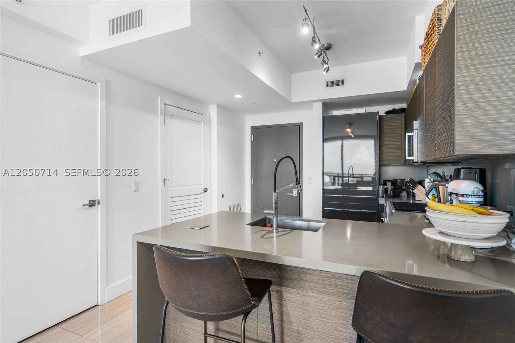 1080 Brickell Ave #4102, Miami FL 33131