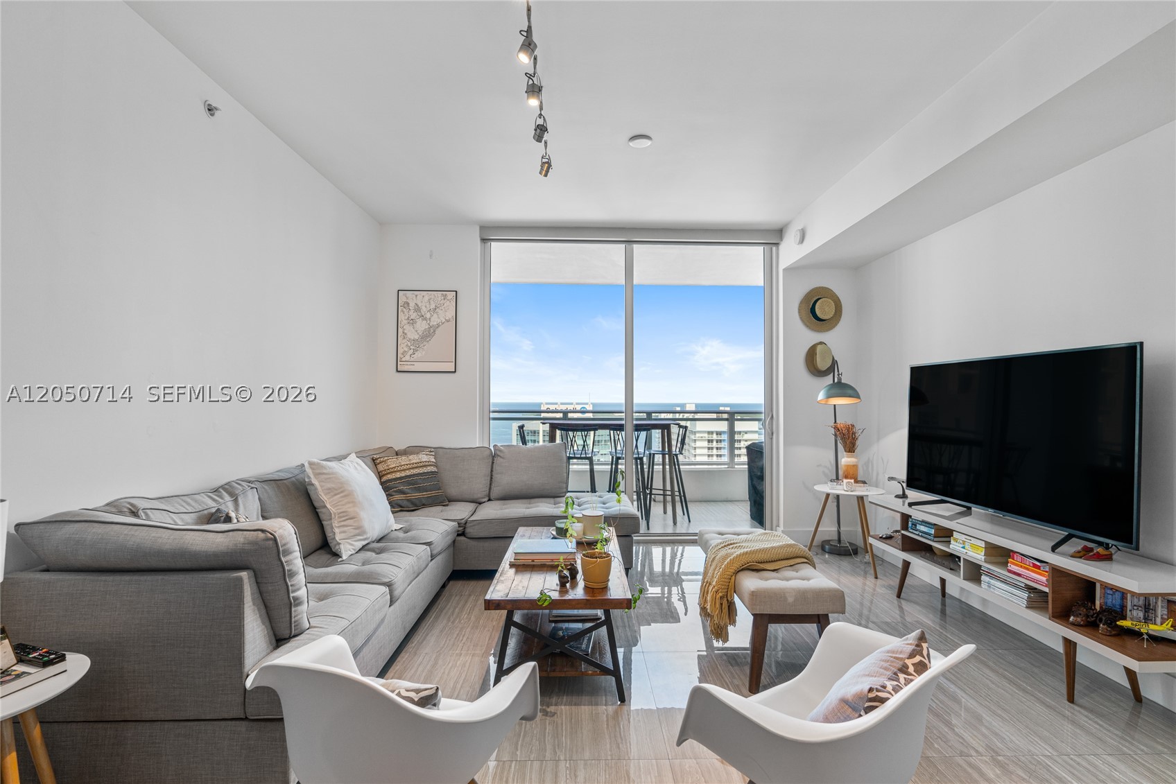 1080 Brickell Ave #4102, Miami FL 33131