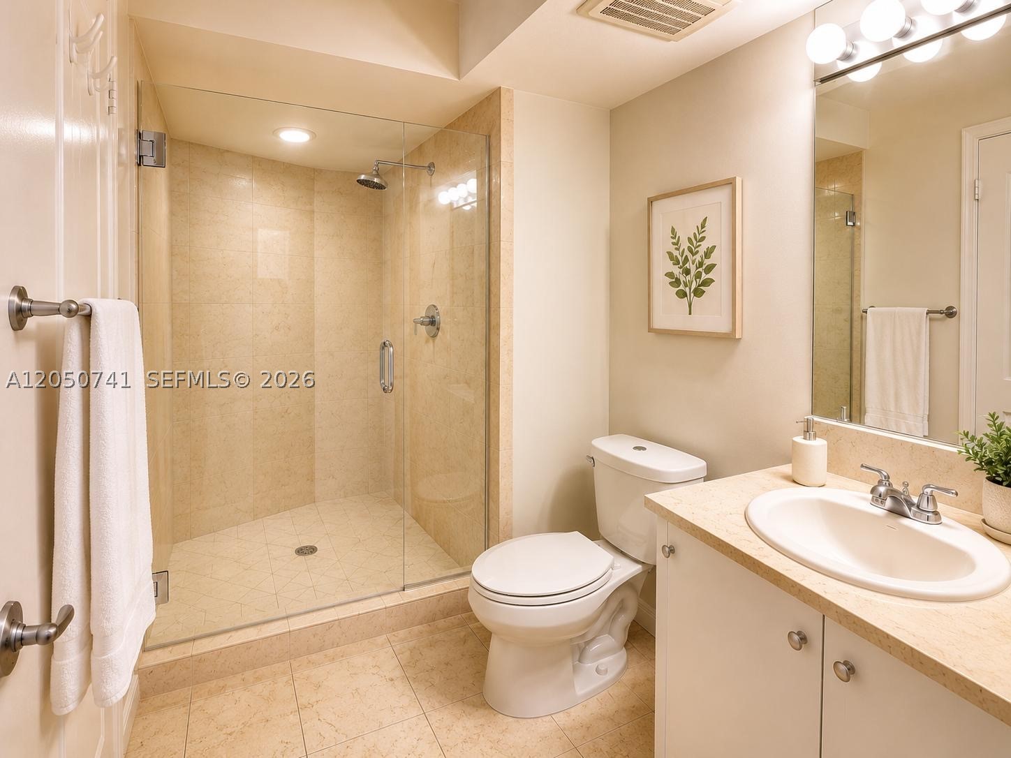 20000 E Country Club Dr #405, Aventura FL 33180