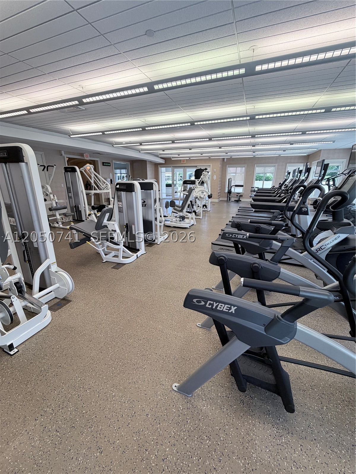 20000 E Country Club Dr #405, Aventura FL 33180