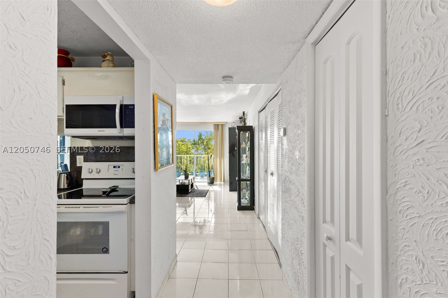 6900 Bay Dr #5C, Miami Beach FL 33141