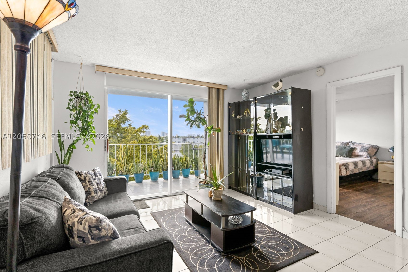 6900 Bay Dr #5C, Miami Beach FL 33141