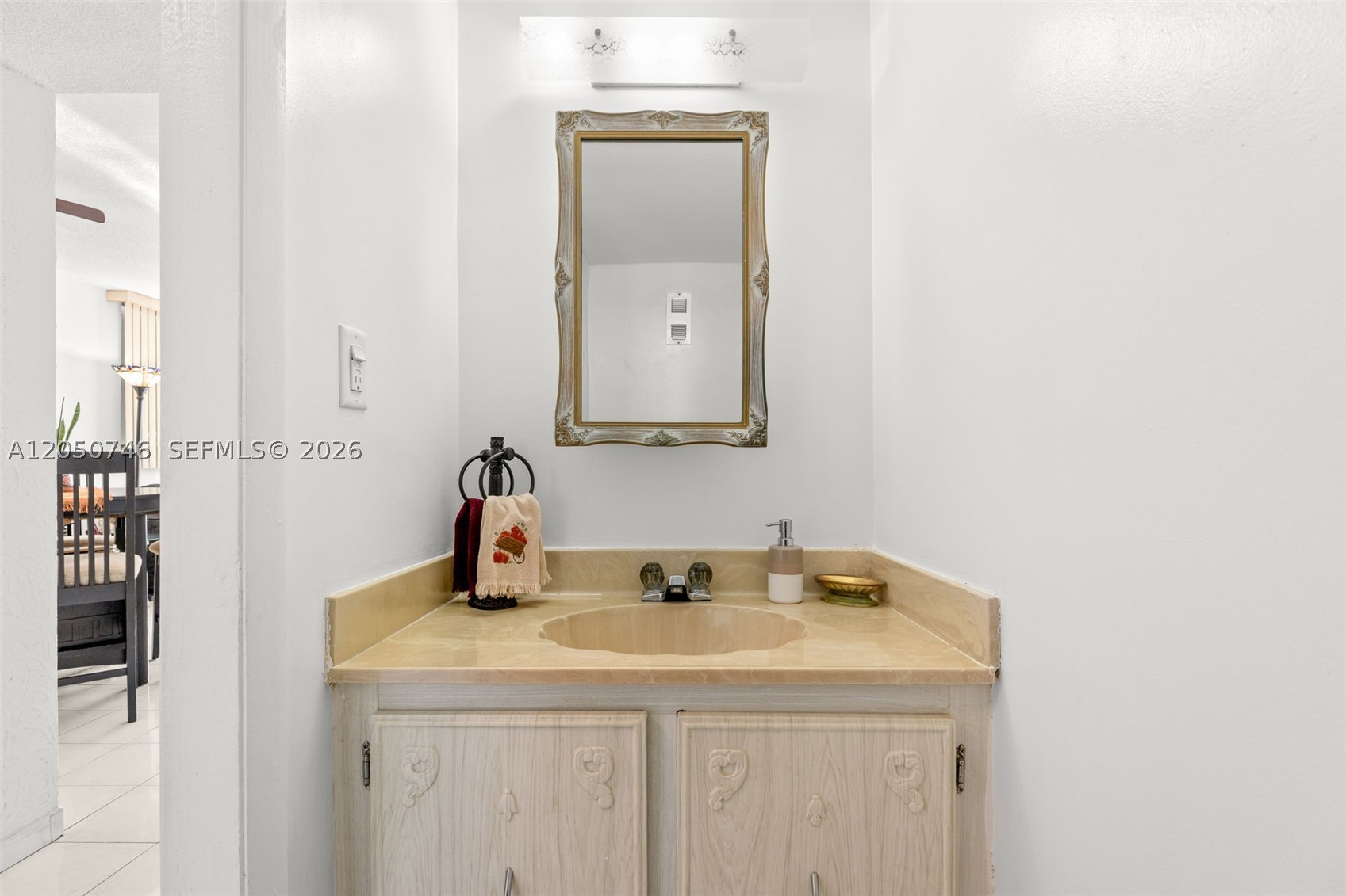 6900 Bay Dr #5C, Miami Beach FL 33141