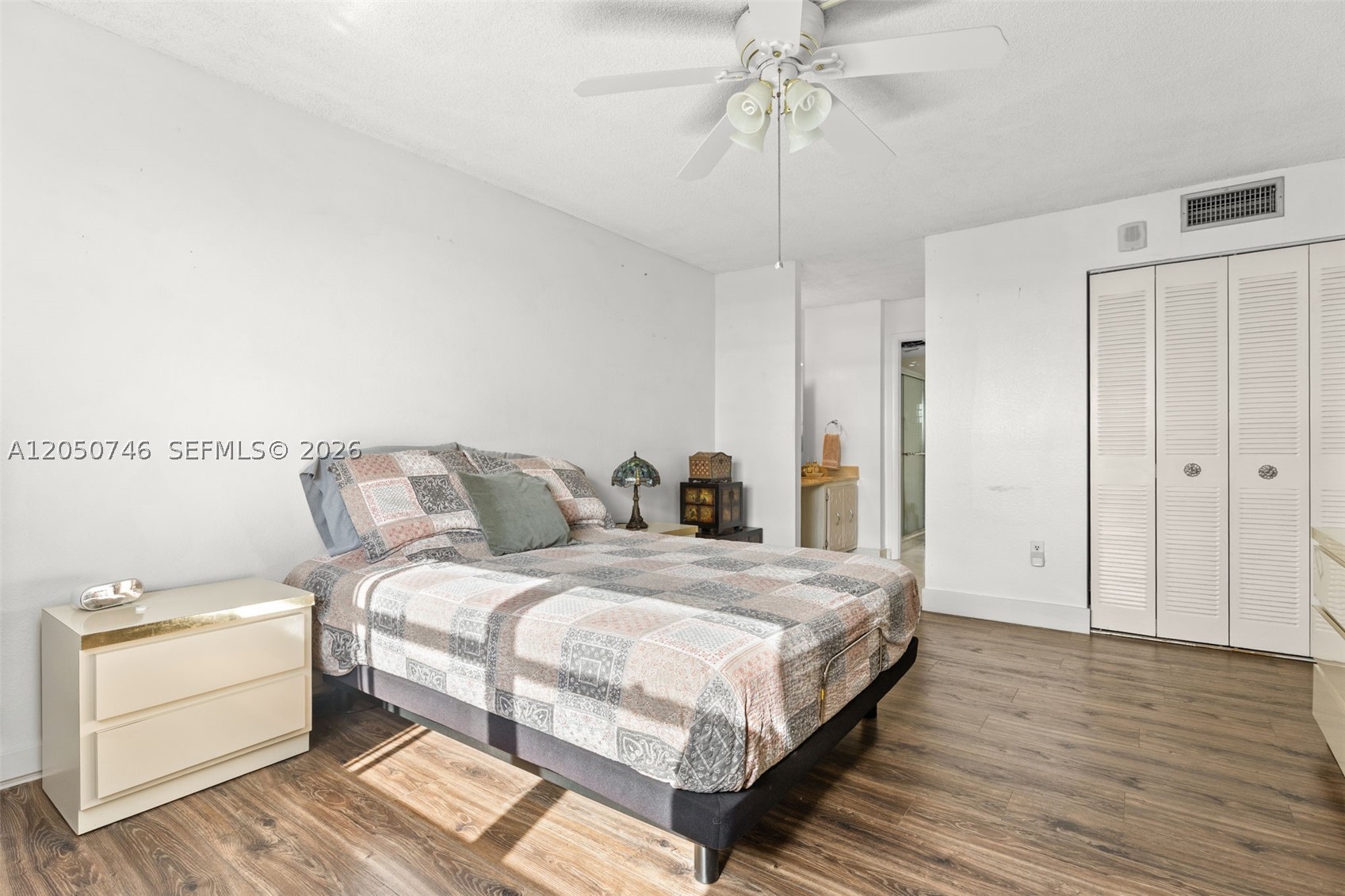 6900 Bay Dr #5C, Miami Beach FL 33141