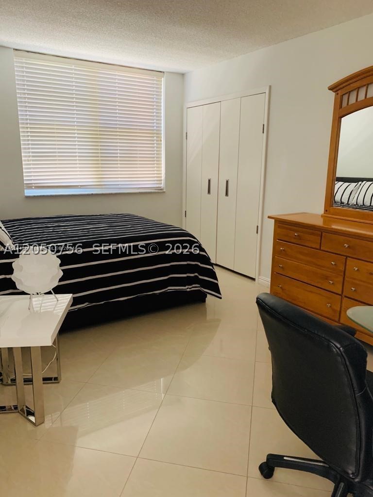 19999 E Country Club Dr #1407, Aventura FL 33180
