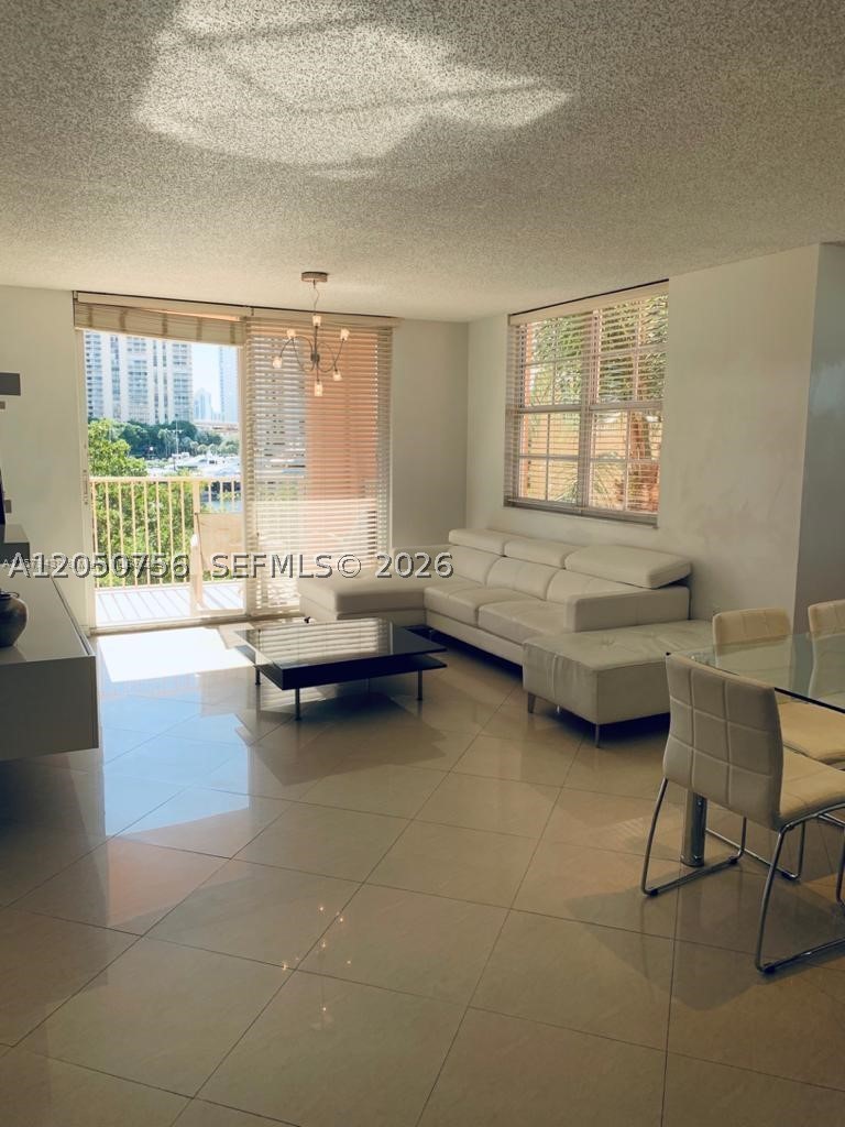 19999 E Country Club Dr #1407, Aventura FL 33180