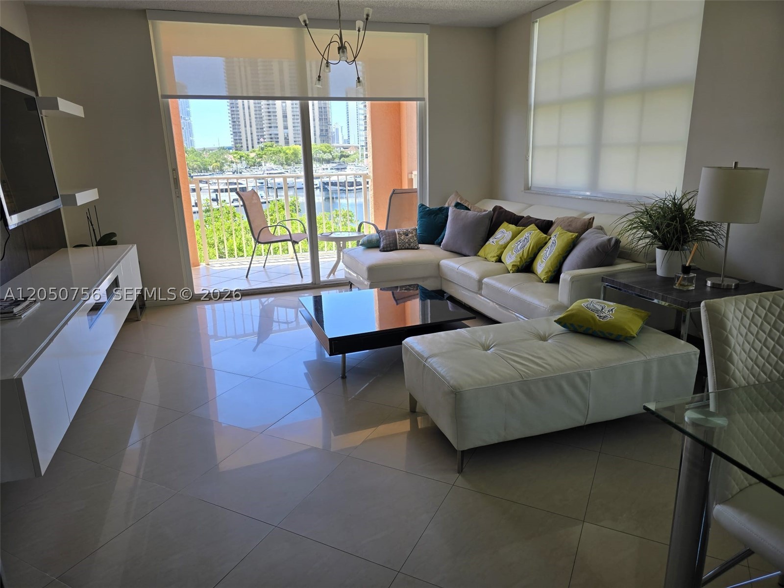 19999 E Country Club Dr #1407, Aventura FL 33180